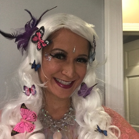 Meet your Posher, Christine - Picture 2 of 8